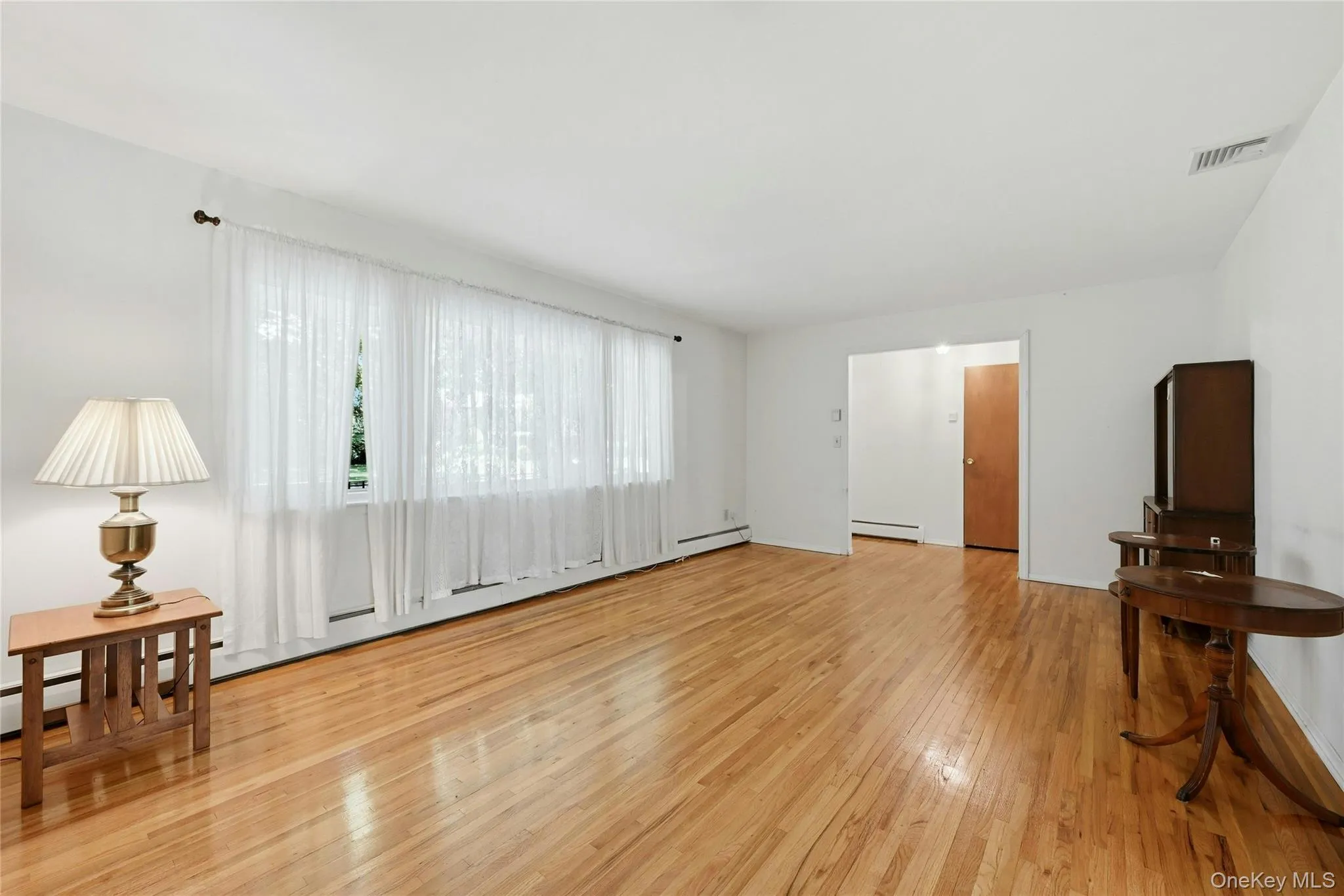 34 Bolan Drive, Huntington, NY, 3 Bedrooms Bedrooms, 7 Rooms Rooms,2 BathroomsBathrooms,Residential,For Rent,Bolan,0,1009756 34 Bolan Drive, Huntington, NY, 3 Bedrooms Bedrooms, 7 Rooms Rooms,2 BathroomsBathrooms,Residential,For Rent,Bolan,0,1009756
