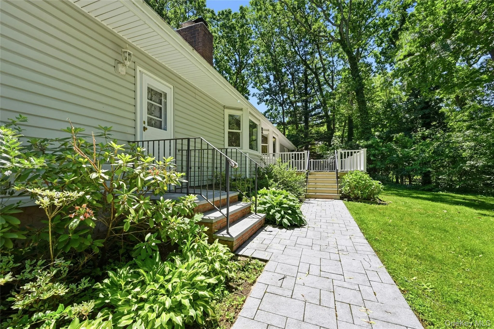 34 Bolan Drive, Huntington, NY, 3 Bedrooms Bedrooms, 7 Rooms Rooms,2 BathroomsBathrooms,Residential,For Rent,Bolan,0,1009756 34 Bolan Drive, Huntington, NY, 3 Bedrooms Bedrooms, 7 Rooms Rooms,2 BathroomsBathrooms,Residential,For Rent,Bolan,0,1009756
