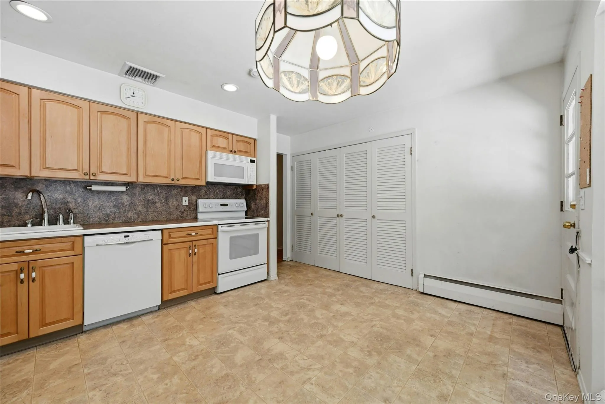 34 Bolan Drive, Huntington, NY, 3 Bedrooms Bedrooms, 7 Rooms Rooms,2 BathroomsBathrooms,Residential,For Rent,Bolan,0,1009756 34 Bolan Drive, Huntington, NY, 3 Bedrooms Bedrooms, 7 Rooms Rooms,2 BathroomsBathrooms,Residential,For Rent,Bolan,0,1009756