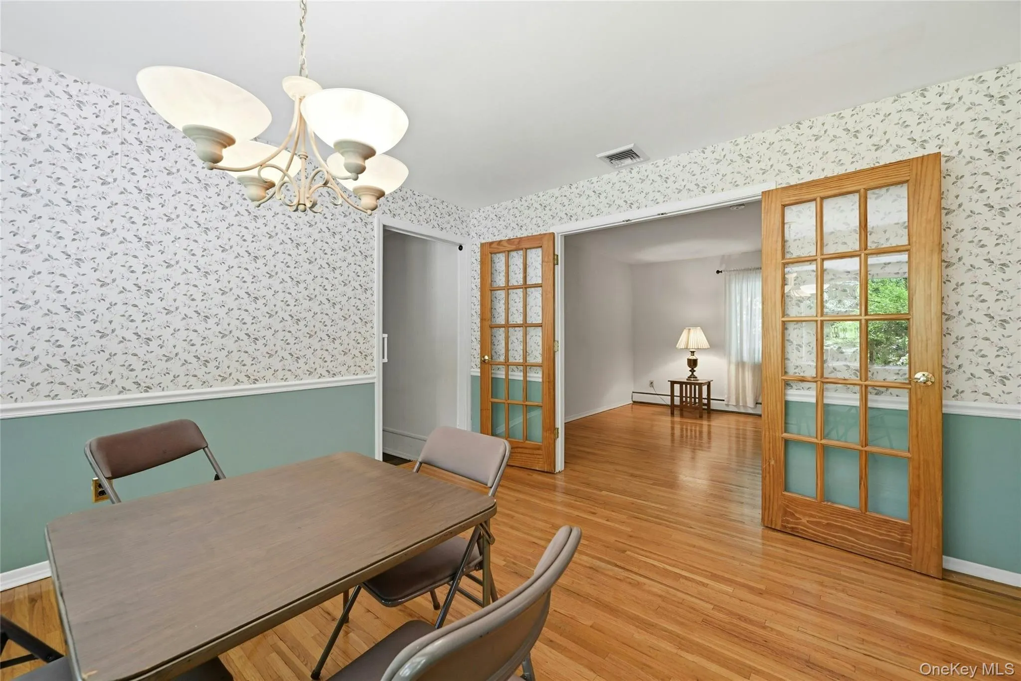 34 Bolan Drive, Huntington, NY, 3 Bedrooms Bedrooms, 7 Rooms Rooms,2 BathroomsBathrooms,Residential,For Rent,Bolan,0,1009756 34 Bolan Drive, Huntington, NY, 3 Bedrooms Bedrooms, 7 Rooms Rooms,2 BathroomsBathrooms,Residential,For Rent,Bolan,0,1009756