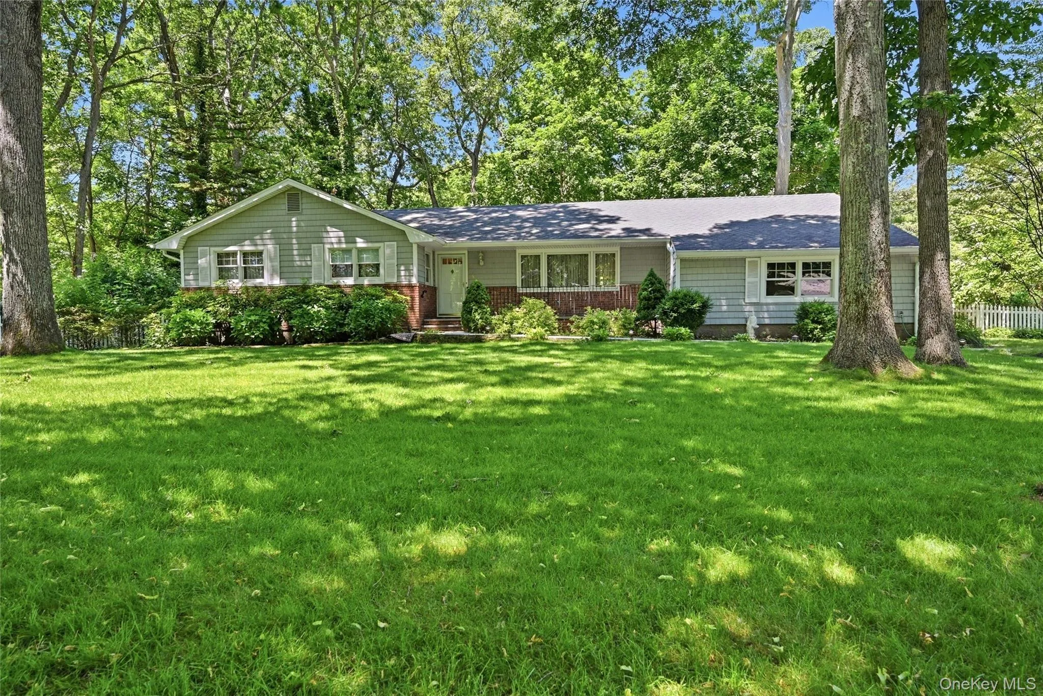 34 Bolan Drive, Huntington, NY, 3 Bedrooms Bedrooms, 7 Rooms Rooms,2 BathroomsBathrooms,Residential,For Rent,Bolan,0,1009756 34 Bolan Drive, Huntington, NY, 3 Bedrooms Bedrooms, 7 Rooms Rooms,2 BathroomsBathrooms,Residential,For Rent,Bolan,0,1009756