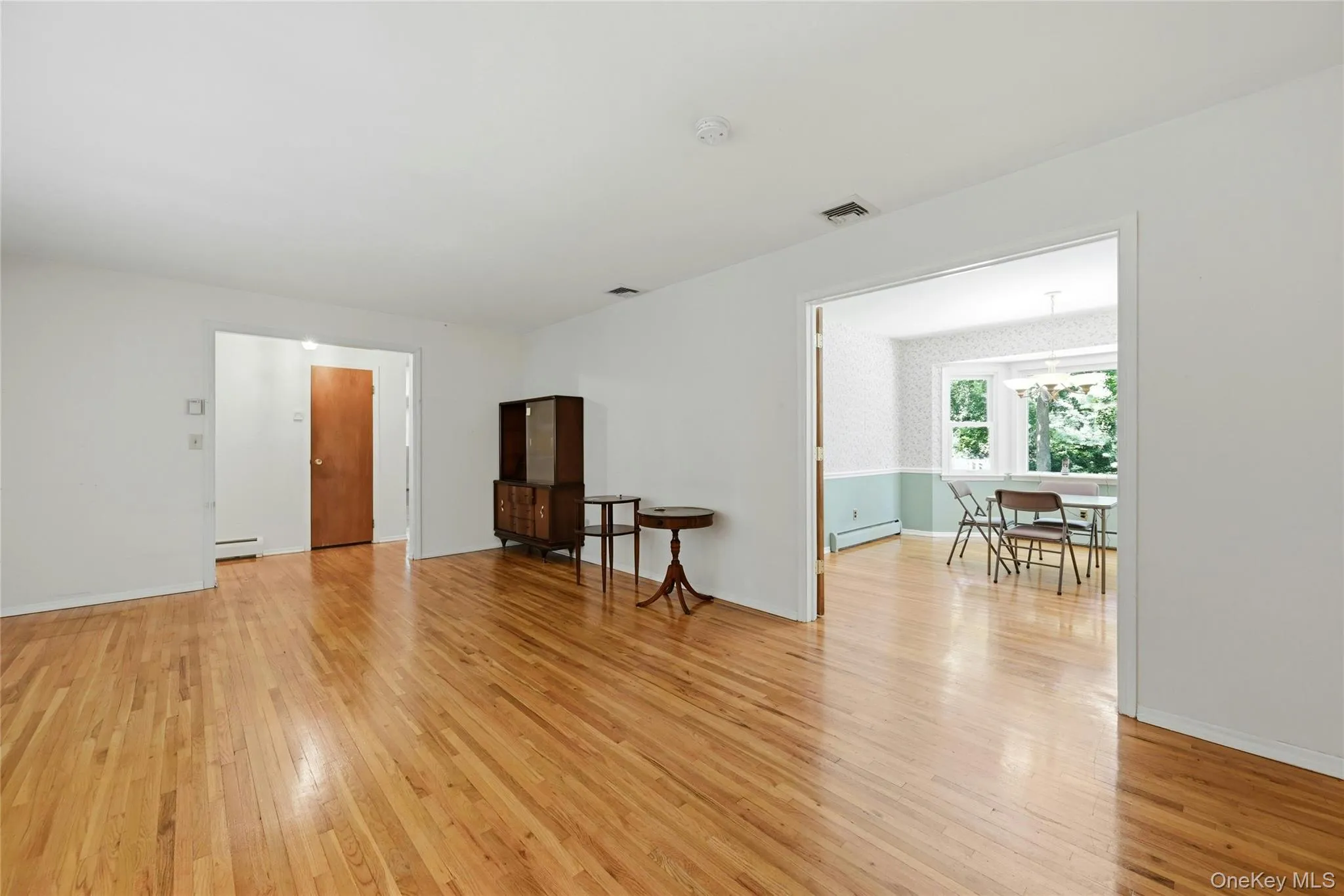 34 Bolan Drive, Huntington, NY, 3 Bedrooms Bedrooms, 7 Rooms Rooms,2 BathroomsBathrooms,Residential,For Rent,Bolan,0,1009756 34 Bolan Drive, Huntington, NY, 3 Bedrooms Bedrooms, 7 Rooms Rooms,2 BathroomsBathrooms,Residential,For Rent,Bolan,0,1009756