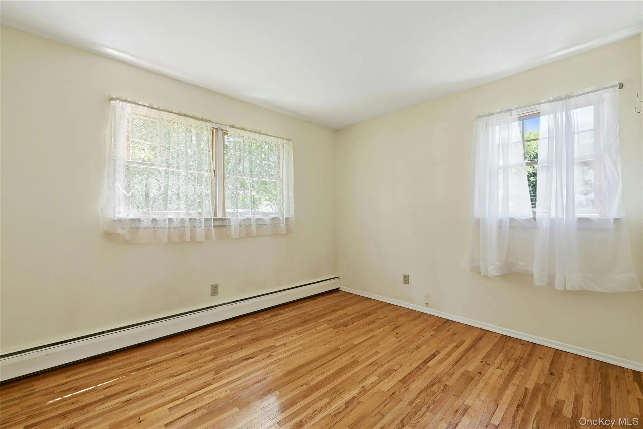 34 Bolan Drive, Huntington, NY, 3 Bedrooms Bedrooms, 7 Rooms Rooms,2 BathroomsBathrooms,Residential,For Rent,Bolan,0,1009756 34 Bolan Drive, Huntington, NY, 3 Bedrooms Bedrooms, 7 Rooms Rooms,2 BathroomsBathrooms,Residential,For Rent,Bolan,0,1009756