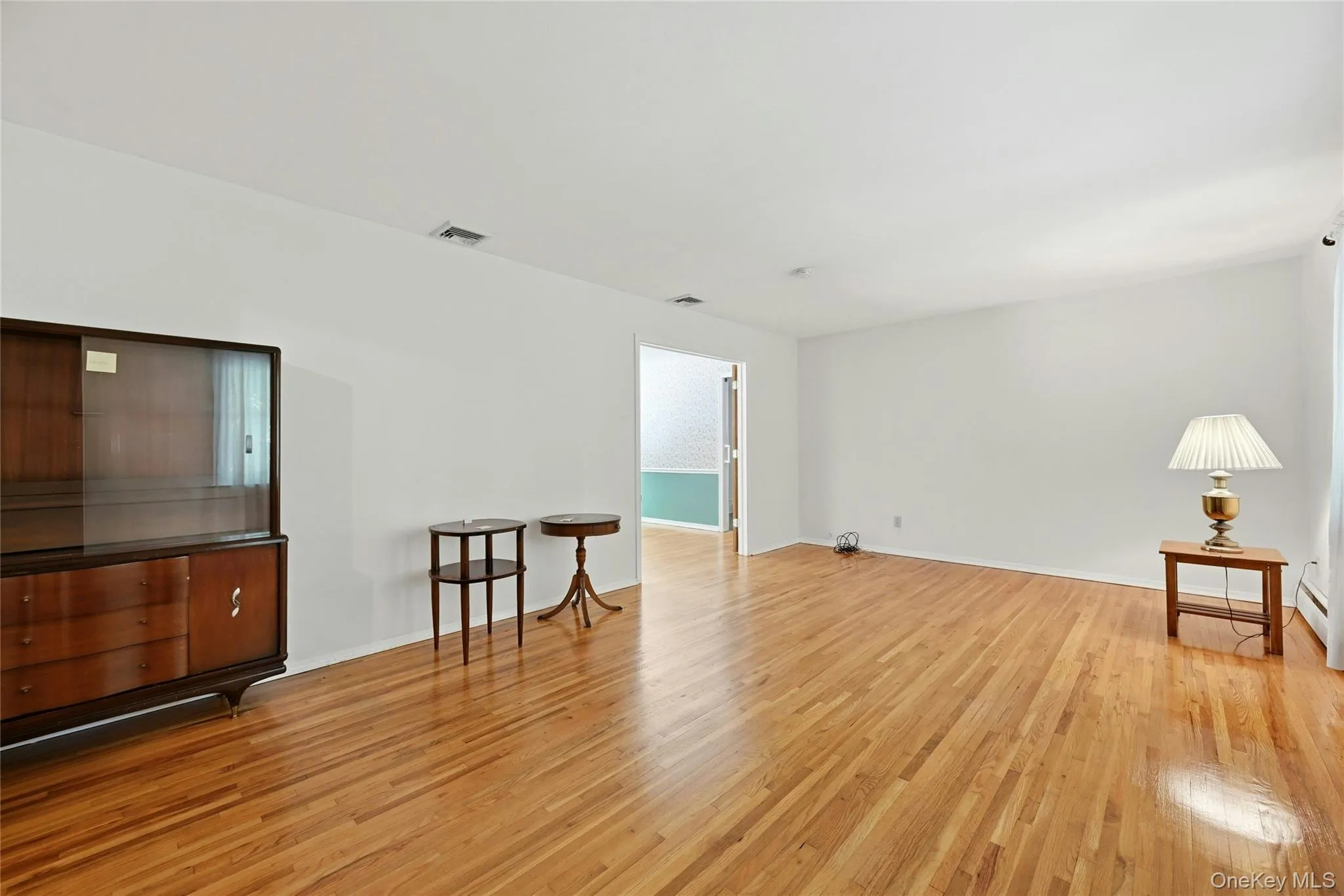 34 Bolan Drive, Huntington, NY, 3 Bedrooms Bedrooms, 7 Rooms Rooms,2 BathroomsBathrooms,Residential,For Rent,Bolan,0,1009756 34 Bolan Drive, Huntington, NY, 3 Bedrooms Bedrooms, 7 Rooms Rooms,2 BathroomsBathrooms,Residential,For Rent,Bolan,0,1009756