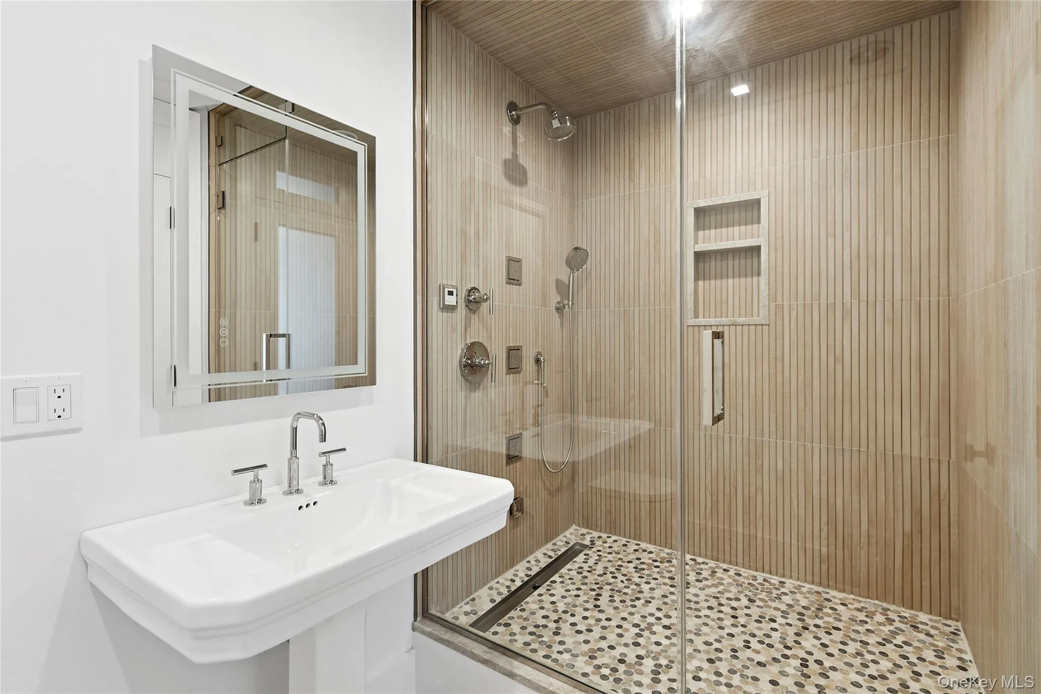 522 Wickapogue Road, Southampton, NY, 7 Bedrooms Bedrooms, 21 Rooms Rooms,2 BathroomsBathrooms,Residential,For Rent,Wickapogue,0,1009765 522 Wickapogue Road, Southampton, NY, 7 Bedrooms Bedrooms, 21 Rooms Rooms,2 BathroomsBathrooms,Residential,For Rent,Wickapogue,0,1009765