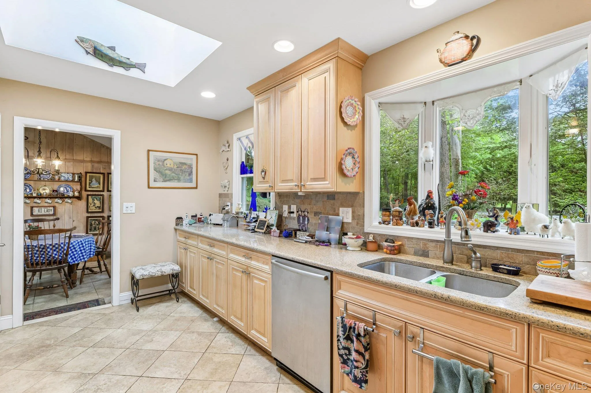 47 Mayfair Drive, Huntington, NY, 3 Bedrooms Bedrooms, 7 Rooms Rooms,2 BathroomsBathrooms,Residential,For Rent,Mayfair,0,KEY1009768 47 Mayfair Drive, Huntington, NY, 3 Bedrooms Bedrooms, 7 Rooms Rooms,2 BathroomsBathrooms,Residential,For Rent,Mayfair,0,KEY1009768