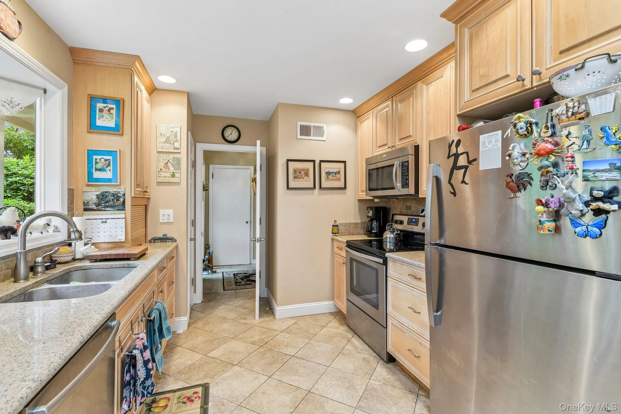 47 Mayfair Drive, Huntington, NY, 3 Bedrooms Bedrooms, 7 Rooms Rooms,2 BathroomsBathrooms,Residential,For Rent,Mayfair,0,KEY1009768 47 Mayfair Drive, Huntington, NY, 3 Bedrooms Bedrooms, 7 Rooms Rooms,2 BathroomsBathrooms,Residential,For Rent,Mayfair,0,KEY1009768