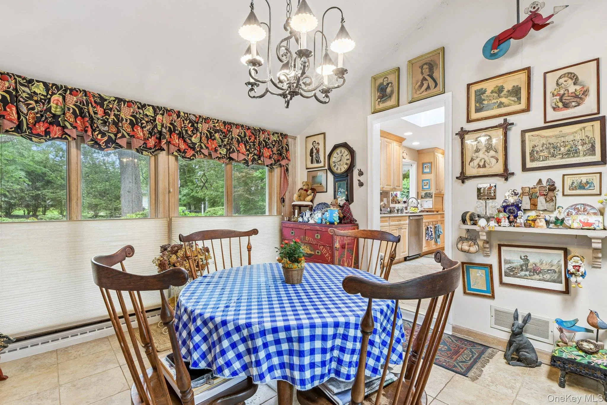 47 Mayfair Drive, Huntington, NY, 3 Bedrooms Bedrooms, 7 Rooms Rooms,2 BathroomsBathrooms,Residential,For Rent,Mayfair,0,KEY1009768 47 Mayfair Drive, Huntington, NY, 3 Bedrooms Bedrooms, 7 Rooms Rooms,2 BathroomsBathrooms,Residential,For Rent,Mayfair,0,KEY1009768