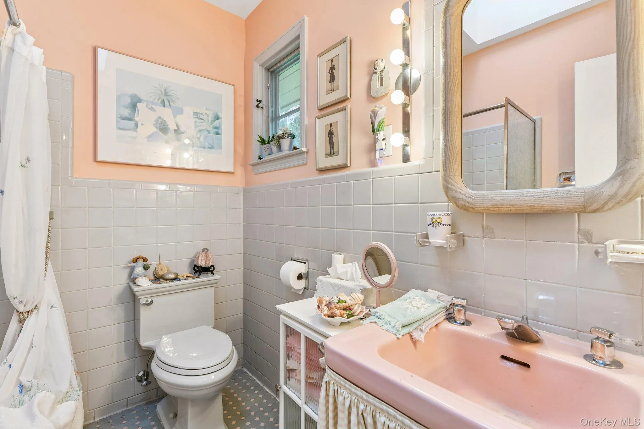 47 Mayfair Drive, Huntington, NY, 3 Bedrooms Bedrooms, 7 Rooms Rooms,2 BathroomsBathrooms,Residential,For Rent,Mayfair,0,KEY1009768 47 Mayfair Drive, Huntington, NY, 3 Bedrooms Bedrooms, 7 Rooms Rooms,2 BathroomsBathrooms,Residential,For Rent,Mayfair,0,KEY1009768