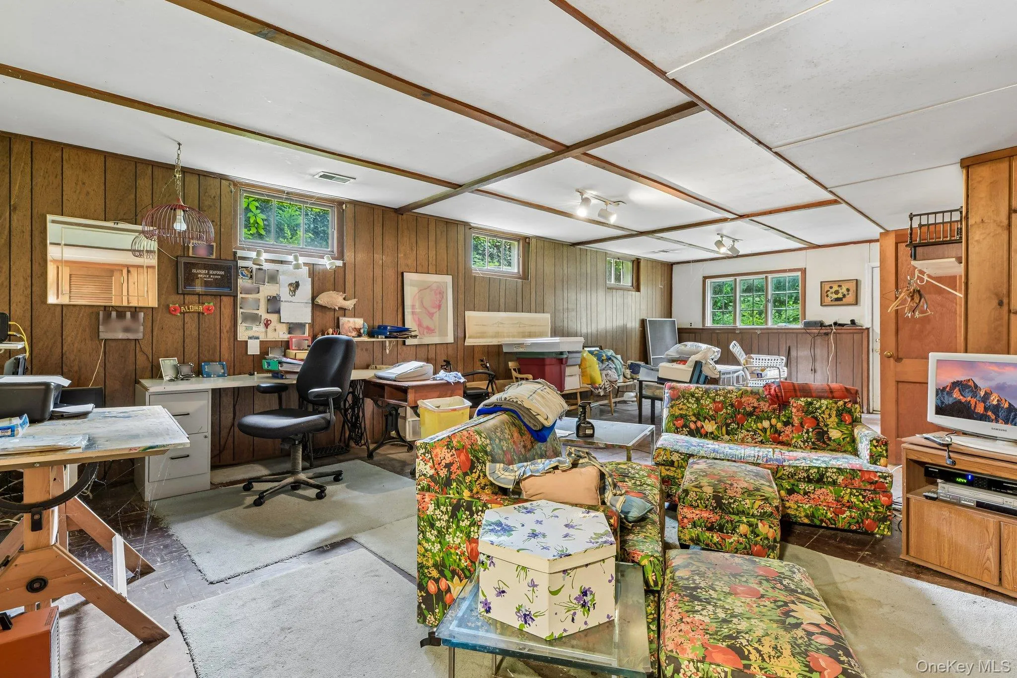 47 Mayfair Drive, Huntington, NY, 3 Bedrooms Bedrooms, 7 Rooms Rooms,2 BathroomsBathrooms,Residential,For Rent,Mayfair,0,KEY1009768 47 Mayfair Drive, Huntington, NY, 3 Bedrooms Bedrooms, 7 Rooms Rooms,2 BathroomsBathrooms,Residential,For Rent,Mayfair,0,KEY1009768