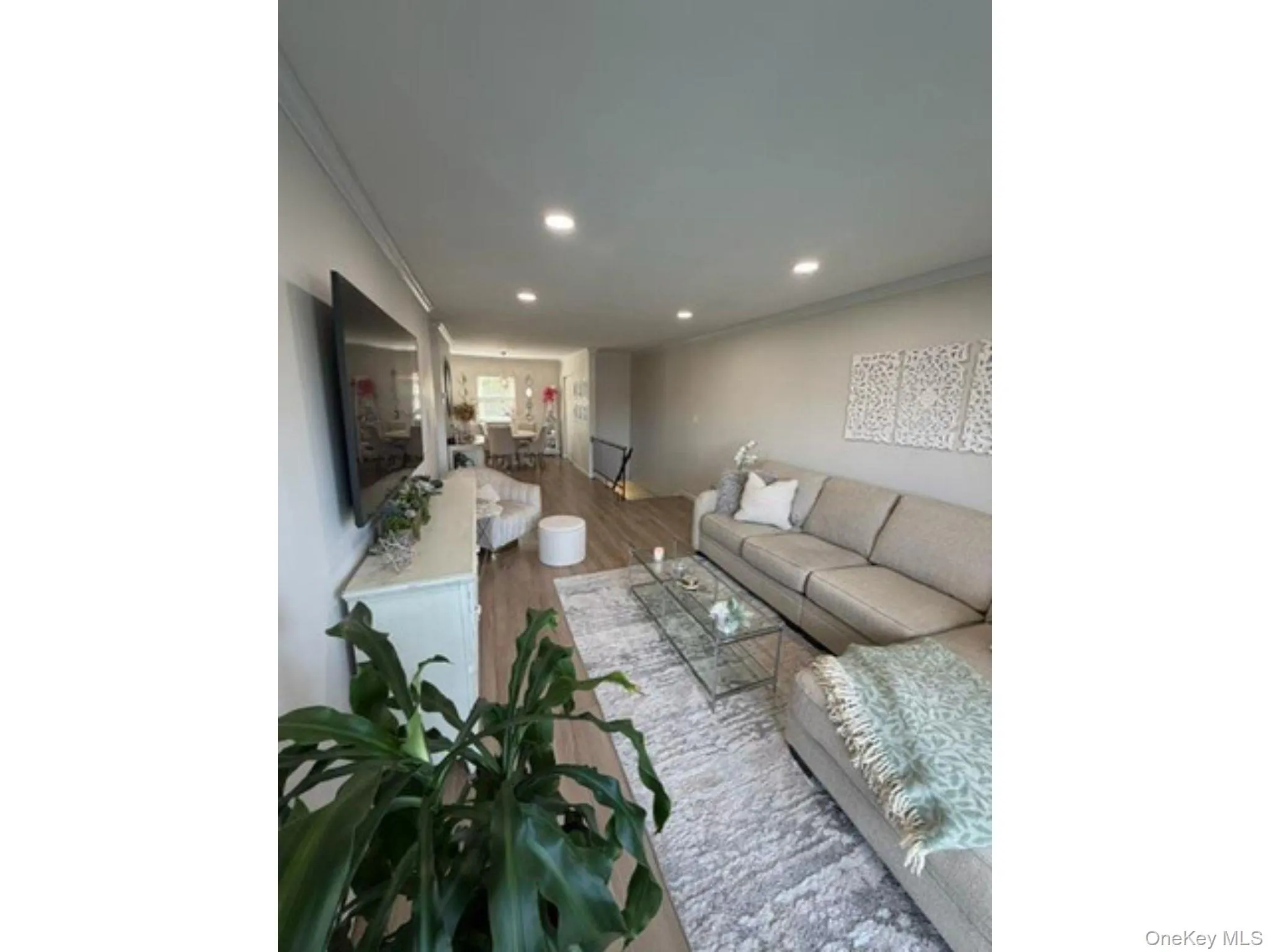 104 Millard Avenue, Babylon, NY, 1 Bedroom Bedrooms, 4 Rooms Rooms,1 BathroomBathrooms,Residential,For Rent,Millard,0,1009769 104 Millard Avenue, Babylon, NY, 1 Bedroom Bedrooms, 4 Rooms Rooms,1 BathroomBathrooms,Residential,For Rent,Millard,0,1009769