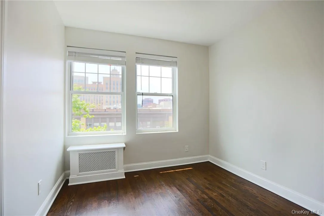 196 Martine Avenue, White Plains, NY, 3 Bedrooms Bedrooms, 6 Rooms Rooms,2 BathroomsBathrooms,Residential Lease,For Rent,Martine,0,1009771 196 Martine Avenue, White Plains, NY, 3 Bedrooms Bedrooms, 6 Rooms Rooms,2 BathroomsBathrooms,Residential Lease,For Rent,Martine,0,1009771