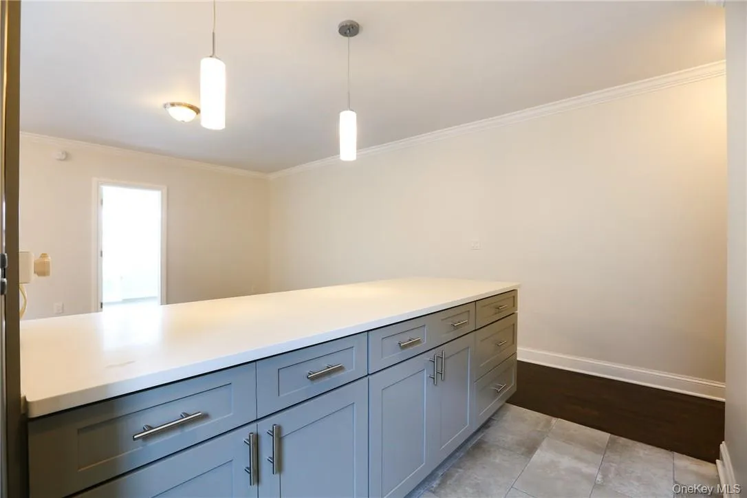 196 Martine Avenue, White Plains, NY, 3 Bedrooms Bedrooms, 6 Rooms Rooms,2 BathroomsBathrooms,Residential Lease,For Rent,Martine,0,1009771 196 Martine Avenue, White Plains, NY, 3 Bedrooms Bedrooms, 6 Rooms Rooms,2 BathroomsBathrooms,Residential Lease,For Rent,Martine,0,1009771