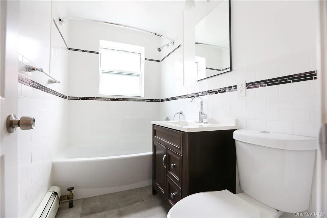 196 Martine Avenue, White Plains, NY, 3 Bedrooms Bedrooms, 6 Rooms Rooms,2 BathroomsBathrooms,Residential Lease,For Rent,Martine,0,1009771 196 Martine Avenue, White Plains, NY, 3 Bedrooms Bedrooms, 6 Rooms Rooms,2 BathroomsBathrooms,Residential Lease,For Rent,Martine,0,1009771