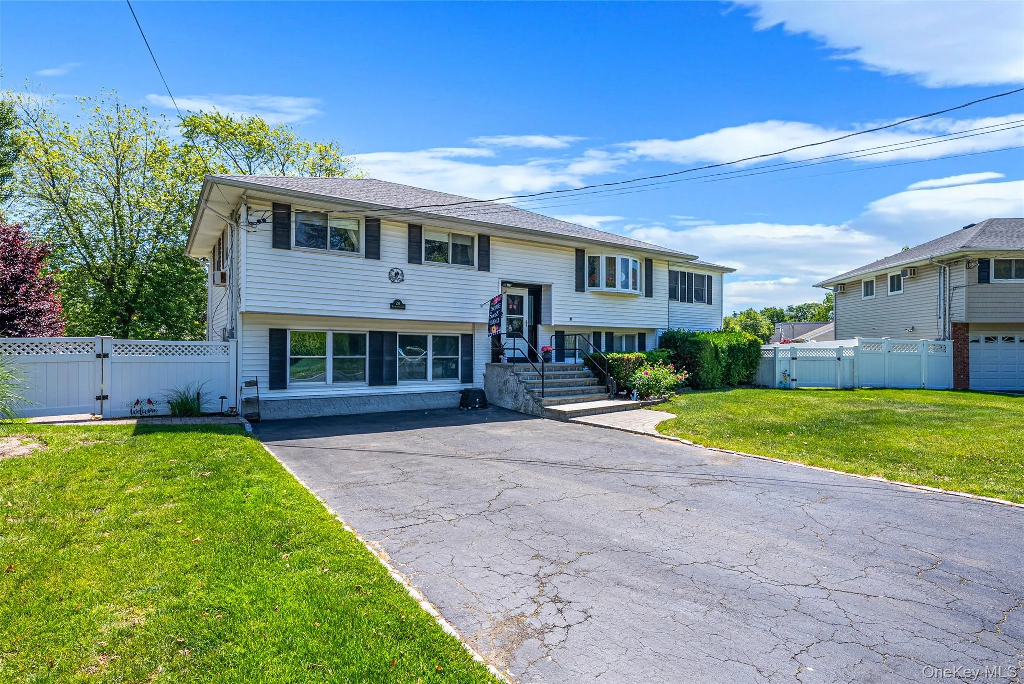 20 Rochelle Court, Babylon, NY, 5 Bedrooms Bedrooms, 10 Rooms Rooms,3 BathroomsBathrooms,Residential,For Rent,Rochelle,0,1009776 20 Rochelle Court, Babylon, NY, 5 Bedrooms Bedrooms, 10 Rooms Rooms,3 BathroomsBathrooms,Residential,For Rent,Rochelle,0,1009776