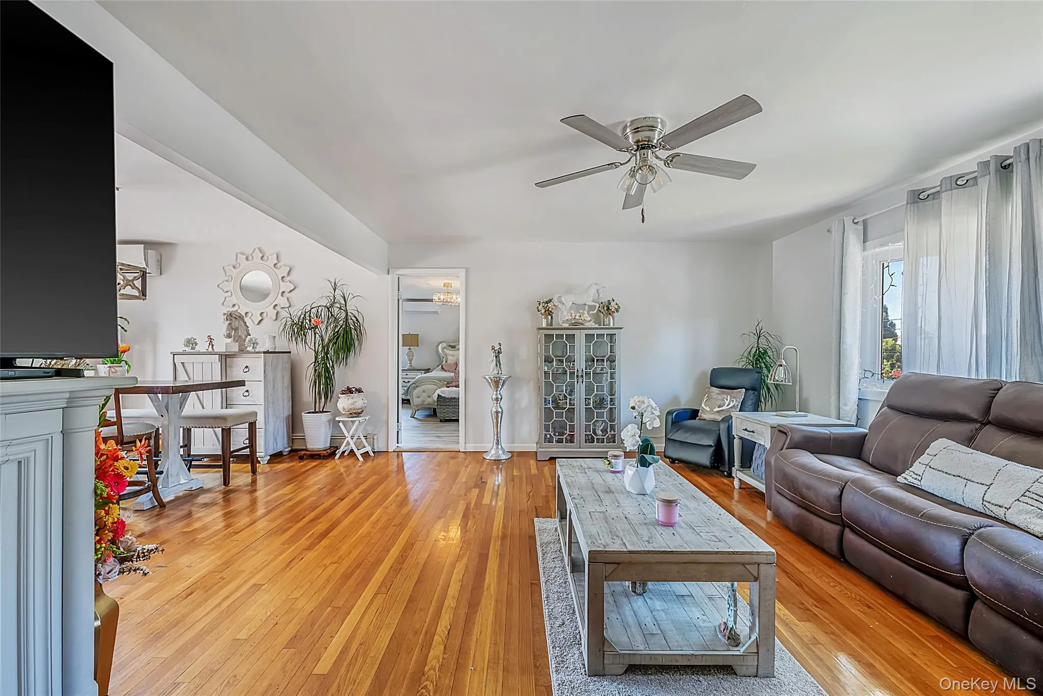 20 Rochelle Court, Babylon, NY, 5 Bedrooms Bedrooms, 10 Rooms Rooms,3 BathroomsBathrooms,Residential,For Rent,Rochelle,0,1009776 20 Rochelle Court, Babylon, NY, 5 Bedrooms Bedrooms, 10 Rooms Rooms,3 BathroomsBathrooms,Residential,For Rent,Rochelle,0,1009776