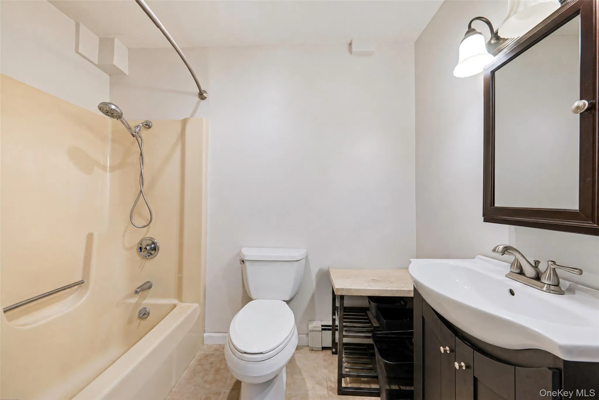 20 Rochelle Court, Babylon, NY, 5 Bedrooms Bedrooms, 10 Rooms Rooms,3 BathroomsBathrooms,Residential,For Rent,Rochelle,0,1009776 20 Rochelle Court, Babylon, NY, 5 Bedrooms Bedrooms, 10 Rooms Rooms,3 BathroomsBathrooms,Residential,For Rent,Rochelle,0,1009776