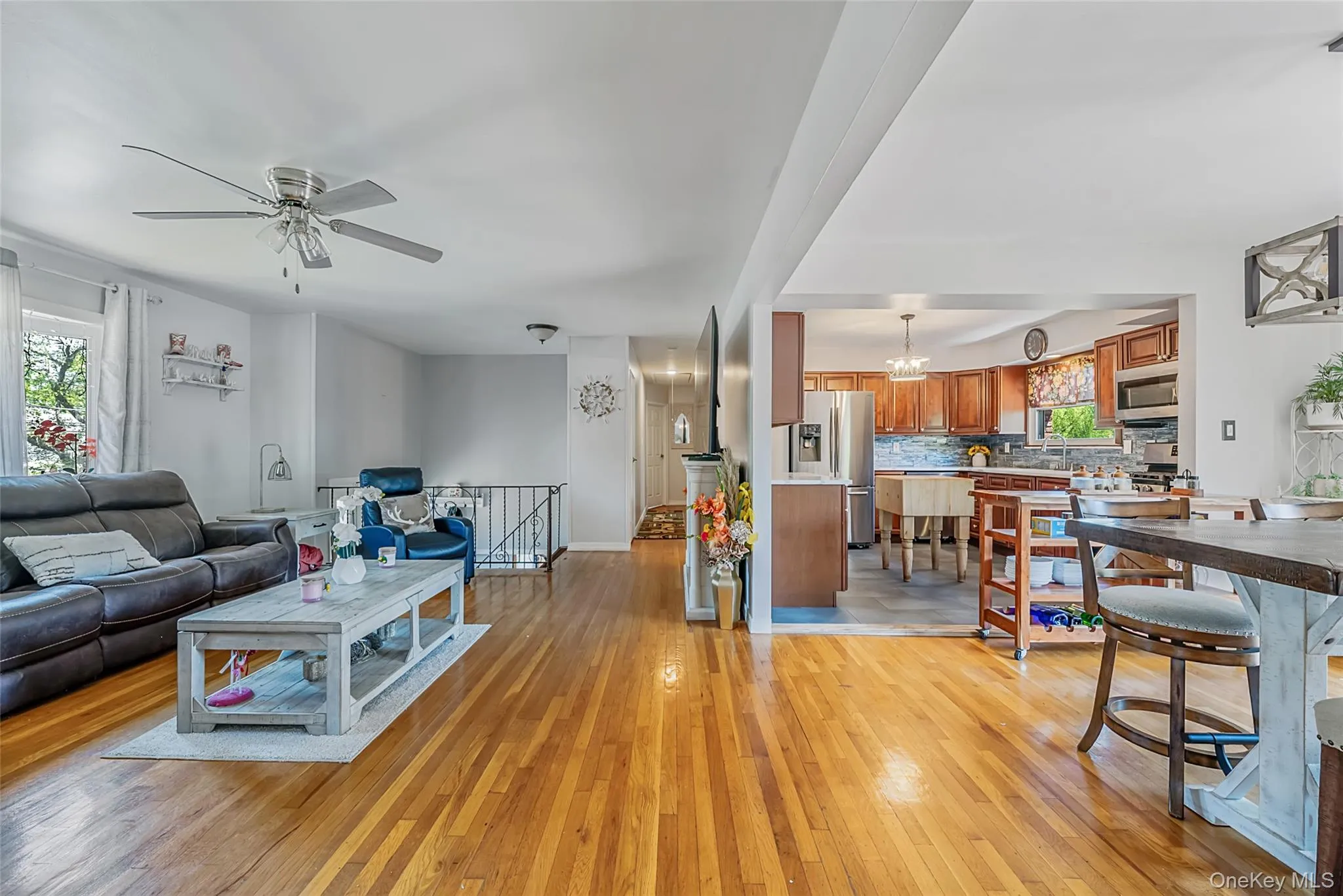 20 Rochelle Court, Babylon, NY, 5 Bedrooms Bedrooms, 10 Rooms Rooms,3 BathroomsBathrooms,Residential,For Rent,Rochelle,0,1009776 20 Rochelle Court, Babylon, NY, 5 Bedrooms Bedrooms, 10 Rooms Rooms,3 BathroomsBathrooms,Residential,For Rent,Rochelle,0,1009776