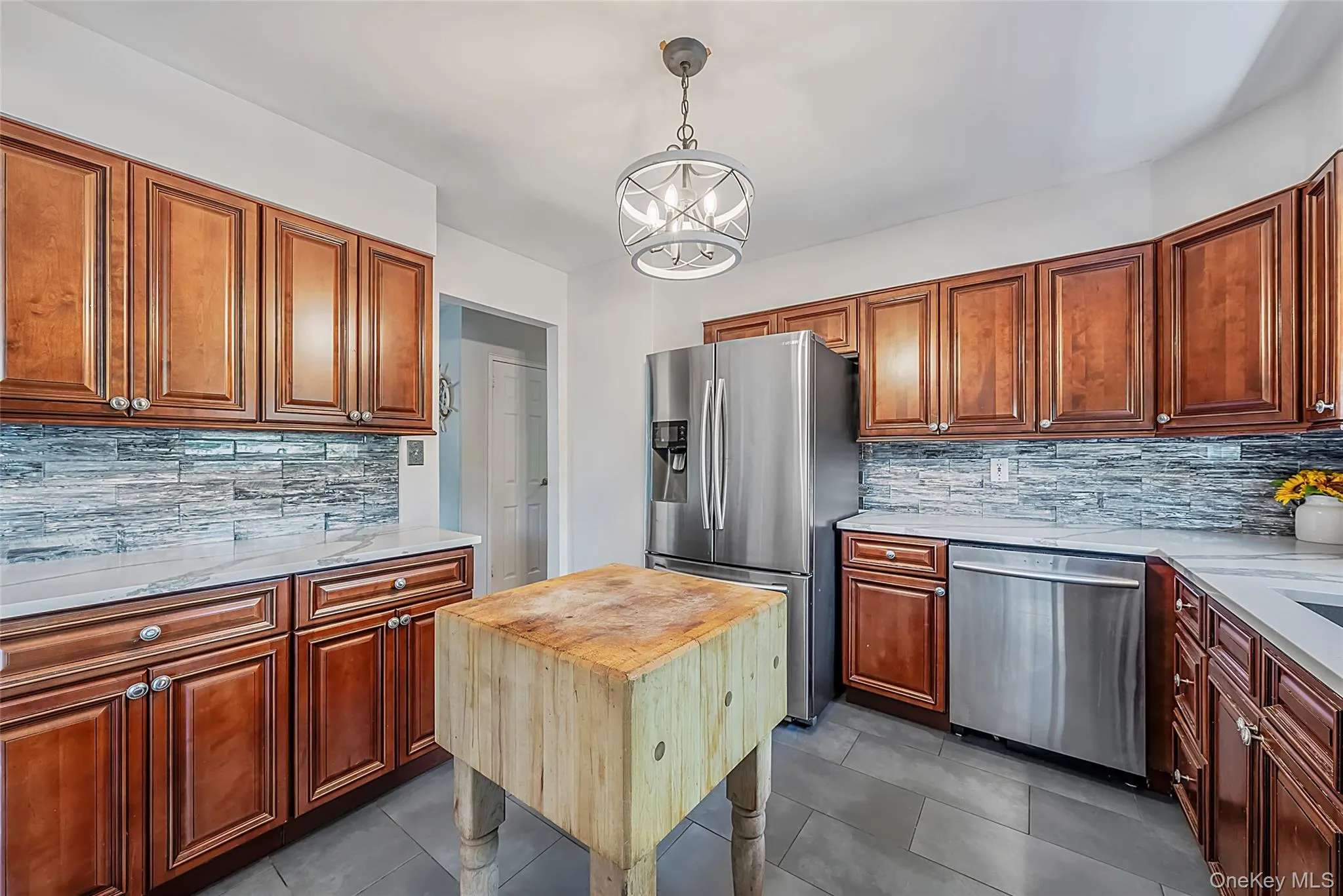 20 Rochelle Court, Babylon, NY, 5 Bedrooms Bedrooms, 10 Rooms Rooms,3 BathroomsBathrooms,Residential,For Rent,Rochelle,0,1009776 20 Rochelle Court, Babylon, NY, 5 Bedrooms Bedrooms, 10 Rooms Rooms,3 BathroomsBathrooms,Residential,For Rent,Rochelle,0,1009776