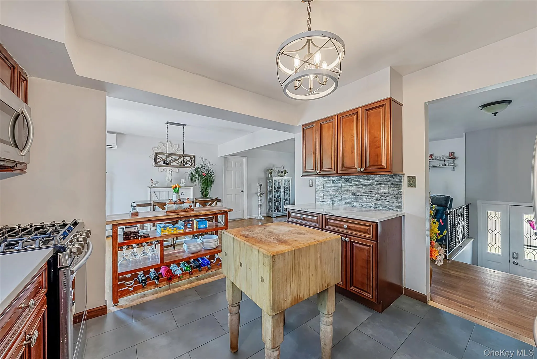 20 Rochelle Court, Babylon, NY, 5 Bedrooms Bedrooms, 10 Rooms Rooms,3 BathroomsBathrooms,Residential,For Rent,Rochelle,0,1009776 20 Rochelle Court, Babylon, NY, 5 Bedrooms Bedrooms, 10 Rooms Rooms,3 BathroomsBathrooms,Residential,For Rent,Rochelle,0,1009776