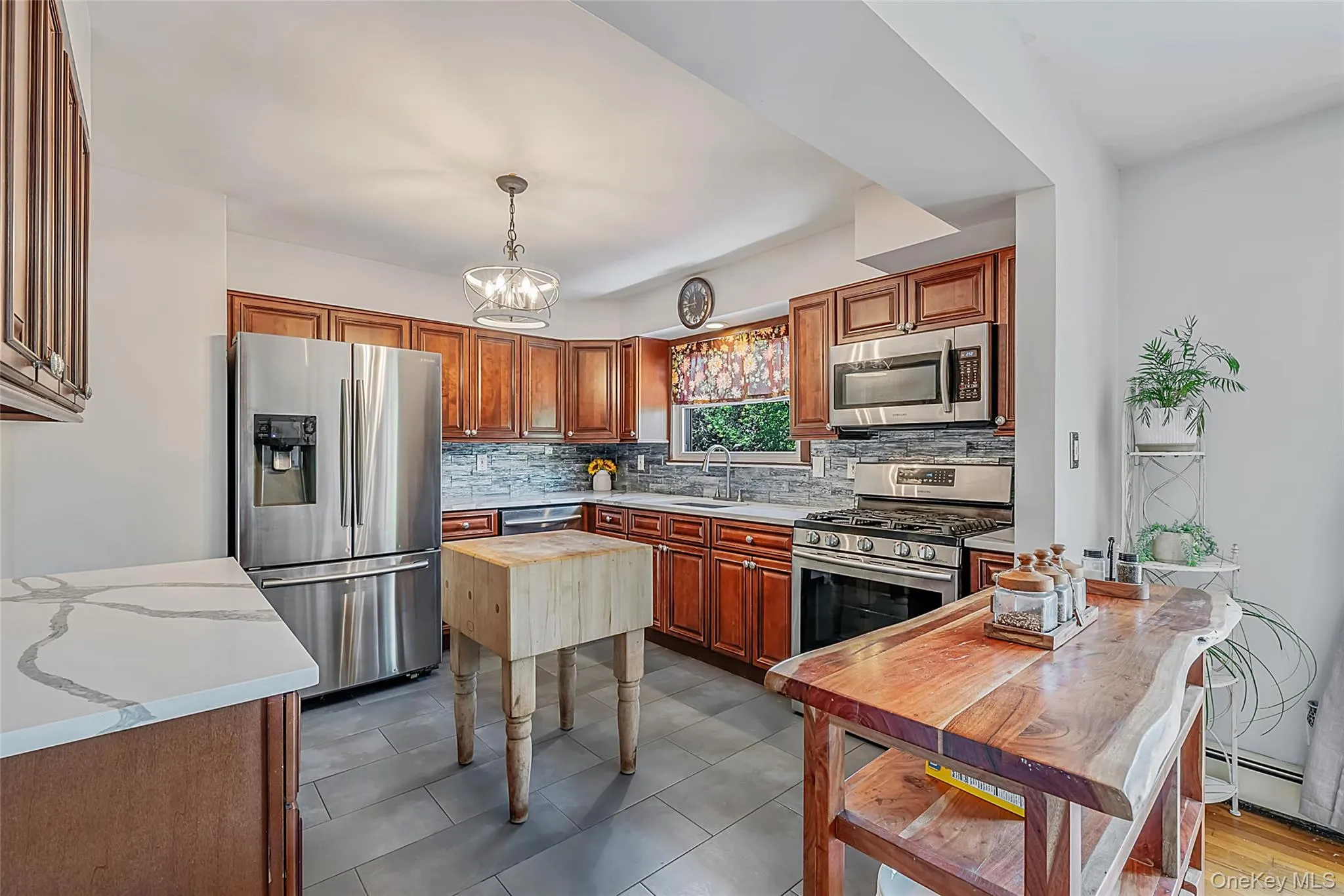 20 Rochelle Court, Babylon, NY, 5 Bedrooms Bedrooms, 10 Rooms Rooms,3 BathroomsBathrooms,Residential,For Rent,Rochelle,0,1009776 20 Rochelle Court, Babylon, NY, 5 Bedrooms Bedrooms, 10 Rooms Rooms,3 BathroomsBathrooms,Residential,For Rent,Rochelle,0,1009776