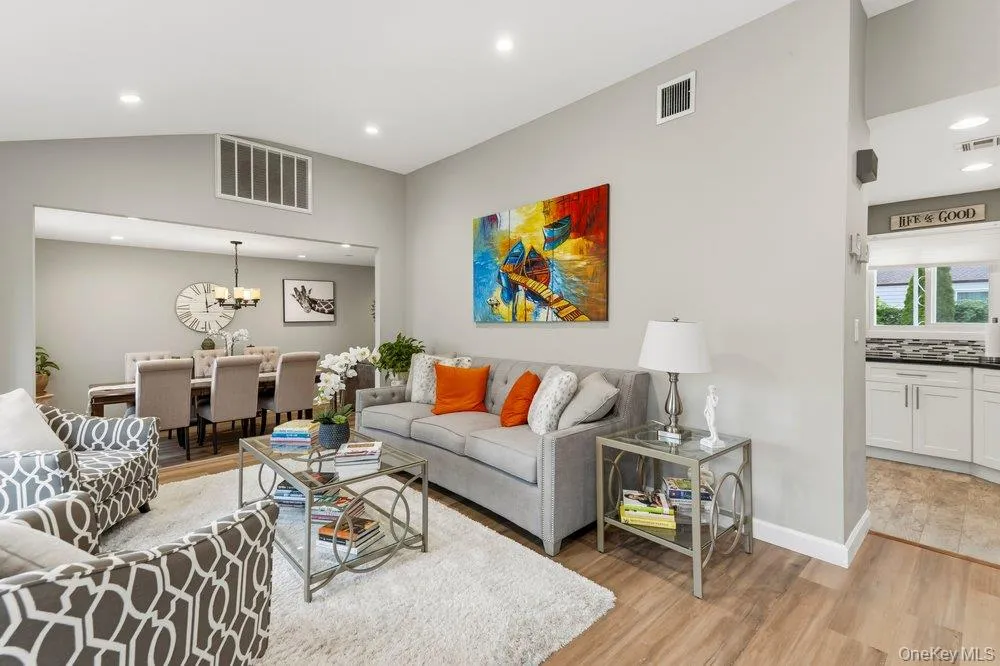 282 W 22nd Street, Babylon, NY, 3 Bedrooms Bedrooms, 9 Rooms Rooms,2 BathroomsBathrooms,Residential,For Rent,W 22nd Street,0,1009777 282 W 22nd Street, Babylon, NY, 3 Bedrooms Bedrooms, 9 Rooms Rooms,2 BathroomsBathrooms,Residential,For Rent,W 22nd Street,0,1009777