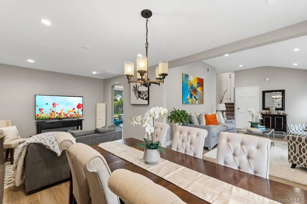 282 W 22nd Street, Babylon, NY, 3 Bedrooms Bedrooms, 9 Rooms Rooms,2 BathroomsBathrooms,Residential,For Rent,W 22nd Street,0,1009777 282 W 22nd Street, Babylon, NY, 3 Bedrooms Bedrooms, 9 Rooms Rooms,2 BathroomsBathrooms,Residential,For Rent,W 22nd Street,0,1009777