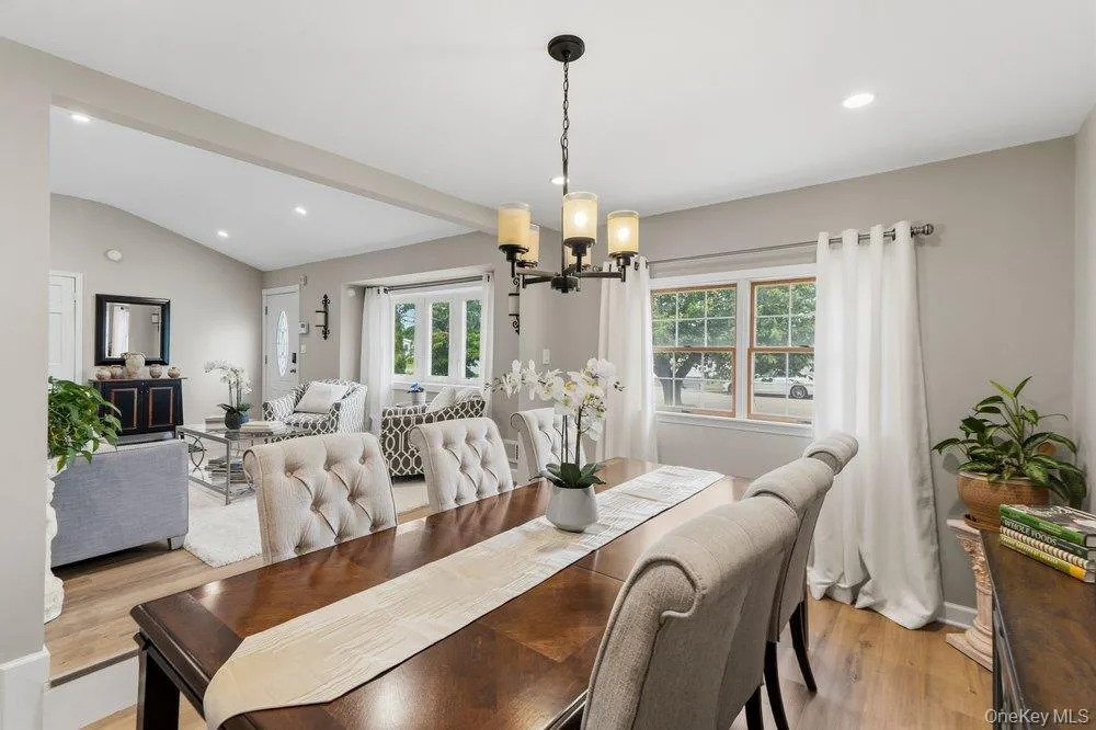 282 W 22nd Street, Babylon, NY, 3 Bedrooms Bedrooms, 9 Rooms Rooms,2 BathroomsBathrooms,Residential,For Rent,W 22nd Street,0,1009777 282 W 22nd Street, Babylon, NY, 3 Bedrooms Bedrooms, 9 Rooms Rooms,2 BathroomsBathrooms,Residential,For Rent,W 22nd Street,0,1009777