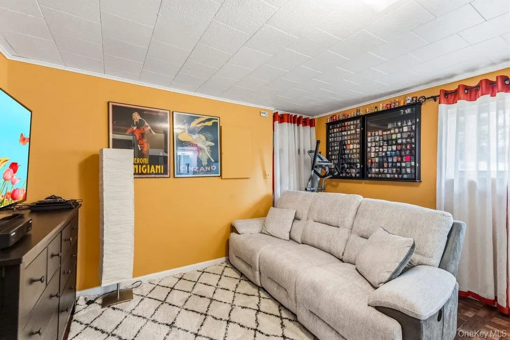 282 W 22nd Street, Babylon, NY, 3 Bedrooms Bedrooms, 9 Rooms Rooms,2 BathroomsBathrooms,Residential,For Rent,W 22nd Street,0,1009777 282 W 22nd Street, Babylon, NY, 3 Bedrooms Bedrooms, 9 Rooms Rooms,2 BathroomsBathrooms,Residential,For Rent,W 22nd Street,0,1009777