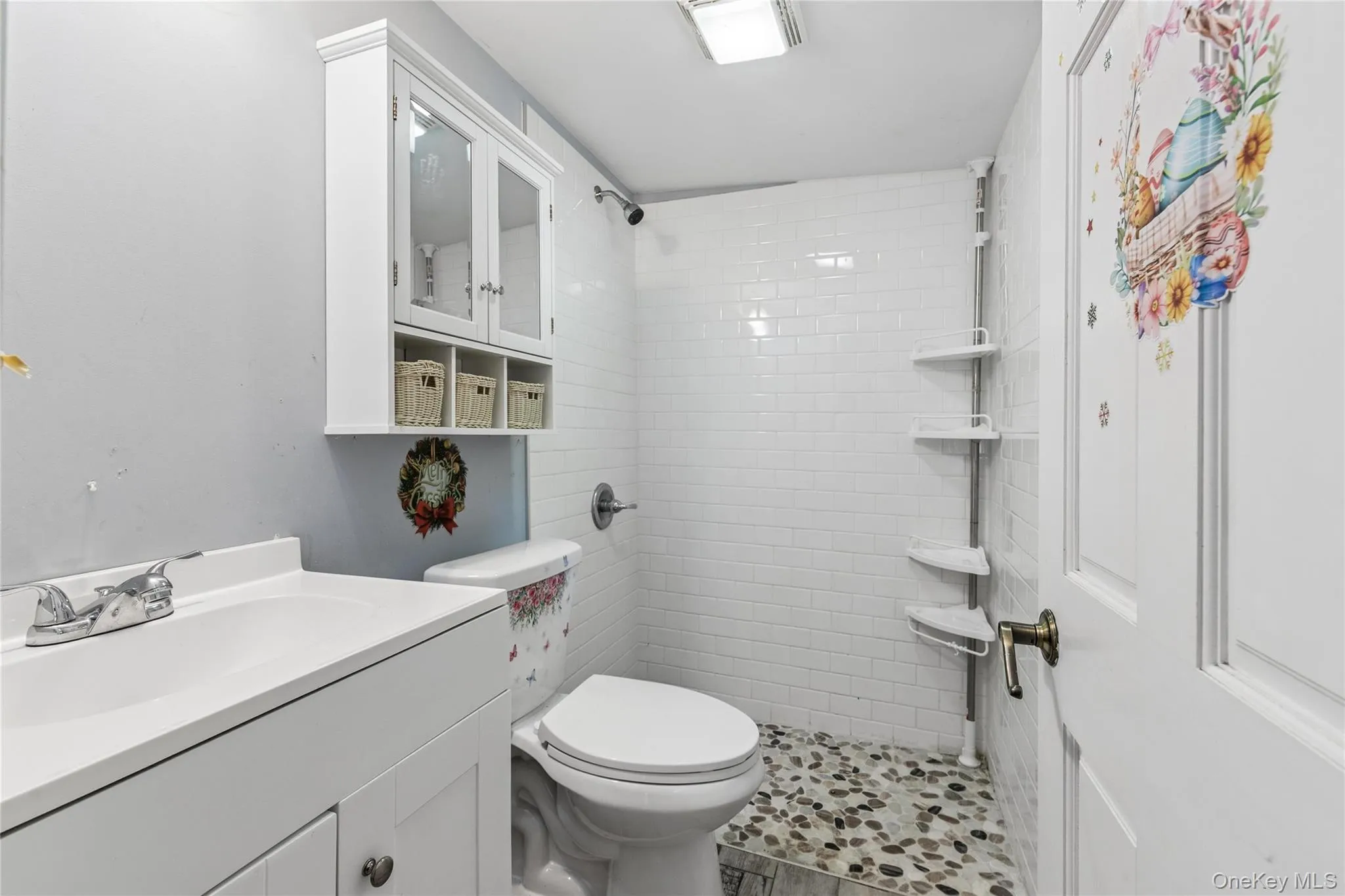 26 Flanders Boulevard, Southampton, NY, 1 Bedroom Bedrooms, 3 Rooms Rooms,1 BathroomBathrooms,Residential,For Rent,Flanders,0,1009779 26 Flanders Boulevard, Southampton, NY, 1 Bedroom Bedrooms, 3 Rooms Rooms,1 BathroomBathrooms,Residential,For Rent,Flanders,0,1009779
