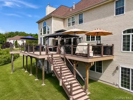 15 Christina Way, Marlboro, NY, 4 Bedrooms Bedrooms, 8 Rooms Rooms,3 BathroomsBathrooms,Residential,For Rent,Christina,0,1009780 15 Christina Way, Marlboro, NY, 4 Bedrooms Bedrooms, 8 Rooms Rooms,3 BathroomsBathrooms,Residential,For Rent,Christina,0,1009780