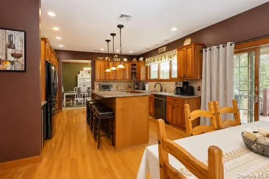 15 Christina Way, Marlboro, NY, 4 Bedrooms Bedrooms, 8 Rooms Rooms,3 BathroomsBathrooms,Residential,For Rent,Christina,0,1009780 15 Christina Way, Marlboro, NY, 4 Bedrooms Bedrooms, 8 Rooms Rooms,3 BathroomsBathrooms,Residential,For Rent,Christina,0,1009780