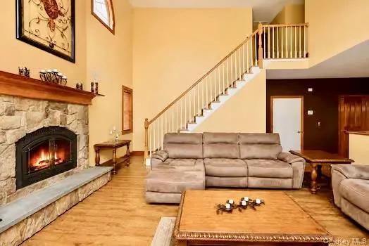 15 Christina Way, Marlboro, NY, 4 Bedrooms Bedrooms, 8 Rooms Rooms,3 BathroomsBathrooms,Residential,For Rent,Christina,0,1009780 15 Christina Way, Marlboro, NY, 4 Bedrooms Bedrooms, 8 Rooms Rooms,3 BathroomsBathrooms,Residential,For Rent,Christina,0,1009780