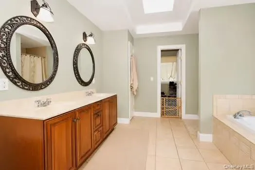 15 Christina Way, Marlboro, NY, 4 Bedrooms Bedrooms, 8 Rooms Rooms,3 BathroomsBathrooms,Residential,For Rent,Christina,0,1009780 15 Christina Way, Marlboro, NY, 4 Bedrooms Bedrooms, 8 Rooms Rooms,3 BathroomsBathrooms,Residential,For Rent,Christina,0,1009780