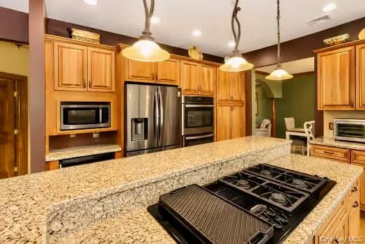 15 Christina Way, Marlboro, NY, 4 Bedrooms Bedrooms, 8 Rooms Rooms,3 BathroomsBathrooms,Residential,For Rent,Christina,0,1009780 15 Christina Way, Marlboro, NY, 4 Bedrooms Bedrooms, 8 Rooms Rooms,3 BathroomsBathrooms,Residential,For Rent,Christina,0,1009780