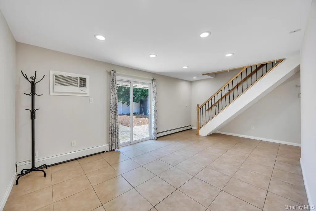 153 Sunrise Lane, Hempstead, NY, 6 Bedrooms Bedrooms, 9 Rooms Rooms,3 BathroomsBathrooms,Residential Lease,For Rent,Sunrise,0,1009790 153 Sunrise Lane, Hempstead, NY, 6 Bedrooms Bedrooms, 9 Rooms Rooms,3 BathroomsBathrooms,Residential Lease,For Rent,Sunrise,0,1009790
