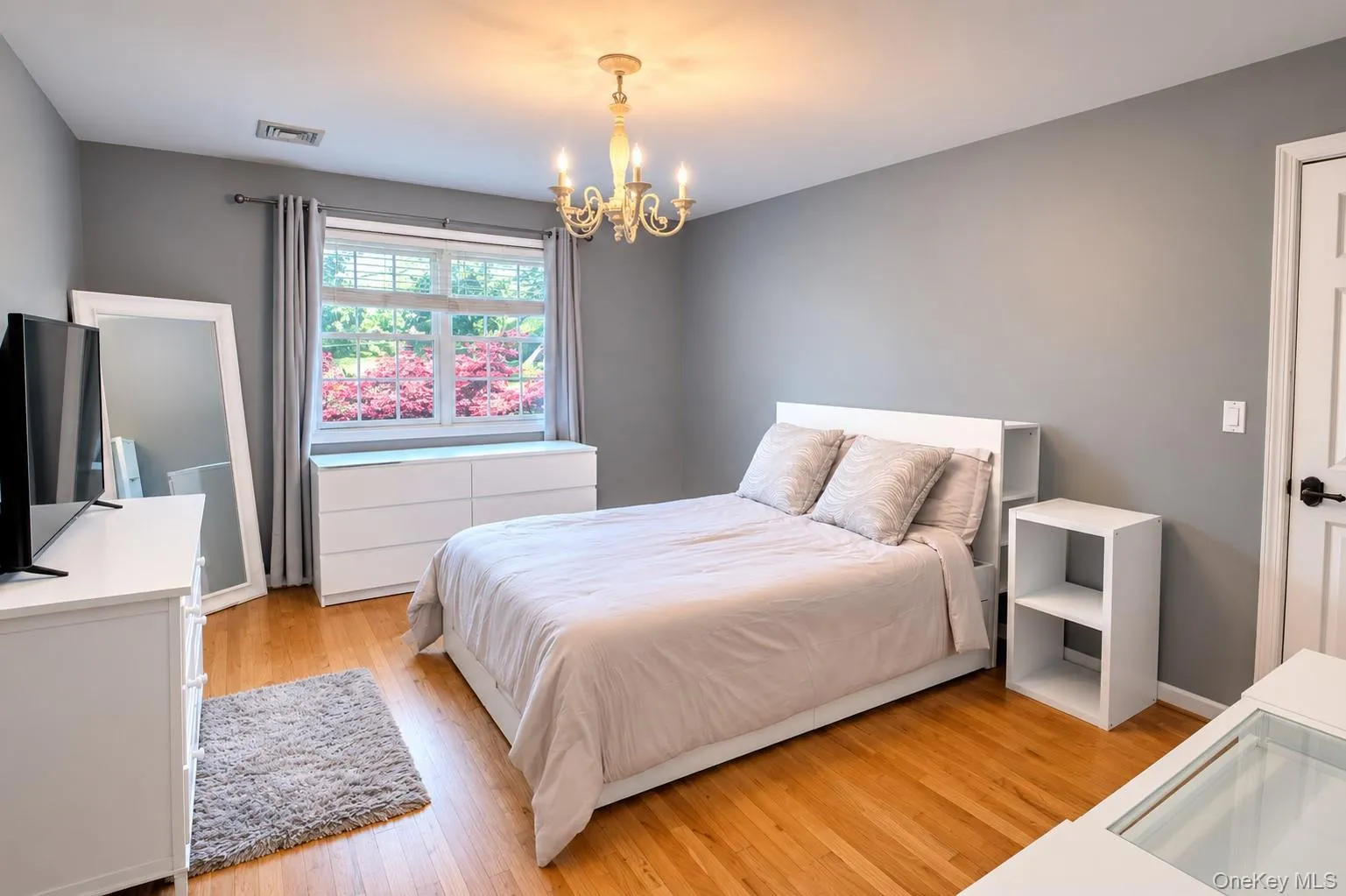 257 4th Street, Smithtown, NY, 4 Bedrooms Bedrooms, 11 Rooms Rooms,3 BathroomsBathrooms,Residential,For Rent,4th,0,1009791 257 4th Street, Smithtown, NY, 4 Bedrooms Bedrooms, 11 Rooms Rooms,3 BathroomsBathrooms,Residential,For Rent,4th,0,1009791