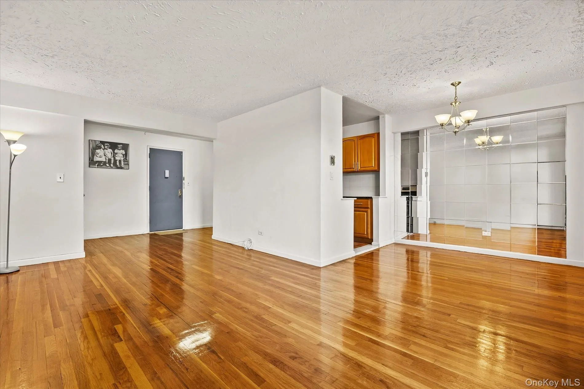 140-39 34th Avenue, New York, NY, 2 Bedrooms Bedrooms, 4 Rooms Rooms,1 BathroomBathrooms,Residential,For Rent,34th,0,1009792 140-39 34th Avenue, New York, NY, 2 Bedrooms Bedrooms, 4 Rooms Rooms,1 BathroomBathrooms,Residential,For Rent,34th,0,1009792