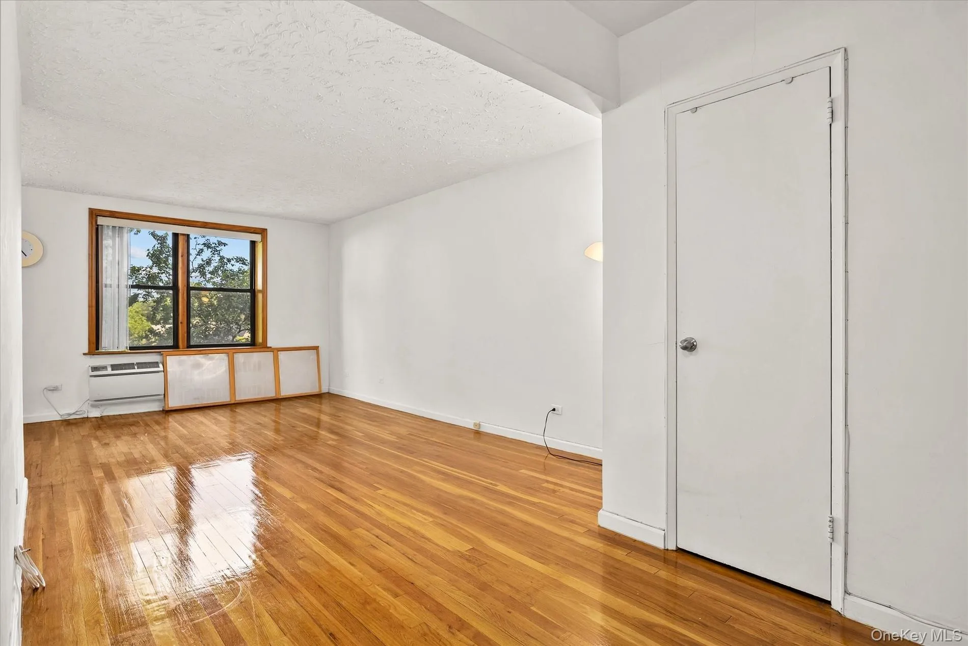 140-39 34th Avenue, New York, NY, 2 Bedrooms Bedrooms, 4 Rooms Rooms,1 BathroomBathrooms,Residential,For Rent,34th,0,1009792 140-39 34th Avenue, New York, NY, 2 Bedrooms Bedrooms, 4 Rooms Rooms,1 BathroomBathrooms,Residential,For Rent,34th,0,1009792
