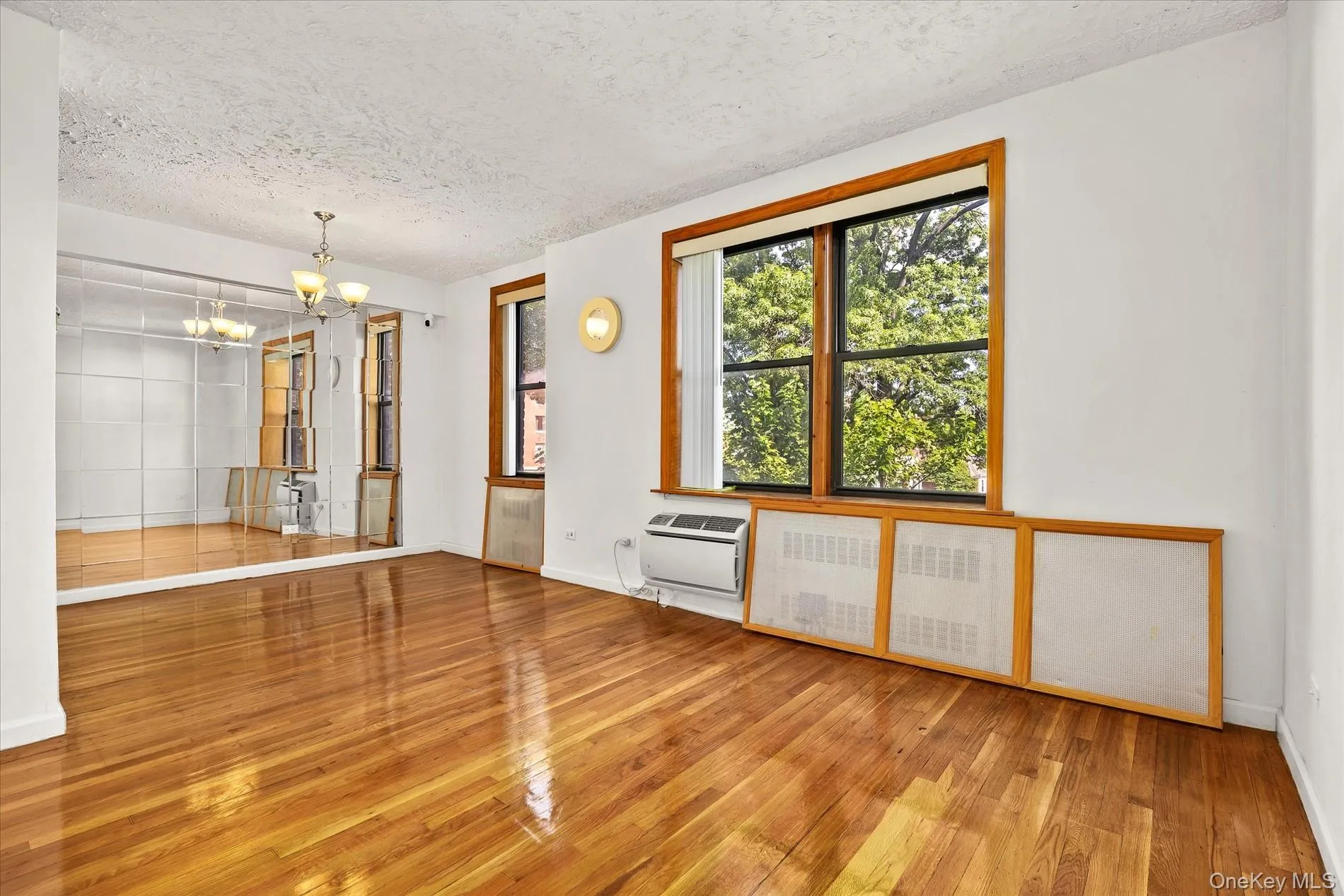 140-39 34th Avenue, New York, NY, 2 Bedrooms Bedrooms, 4 Rooms Rooms,1 BathroomBathrooms,Residential,For Rent,34th,0,1009792 140-39 34th Avenue, New York, NY, 2 Bedrooms Bedrooms, 4 Rooms Rooms,1 BathroomBathrooms,Residential,For Rent,34th,0,1009792