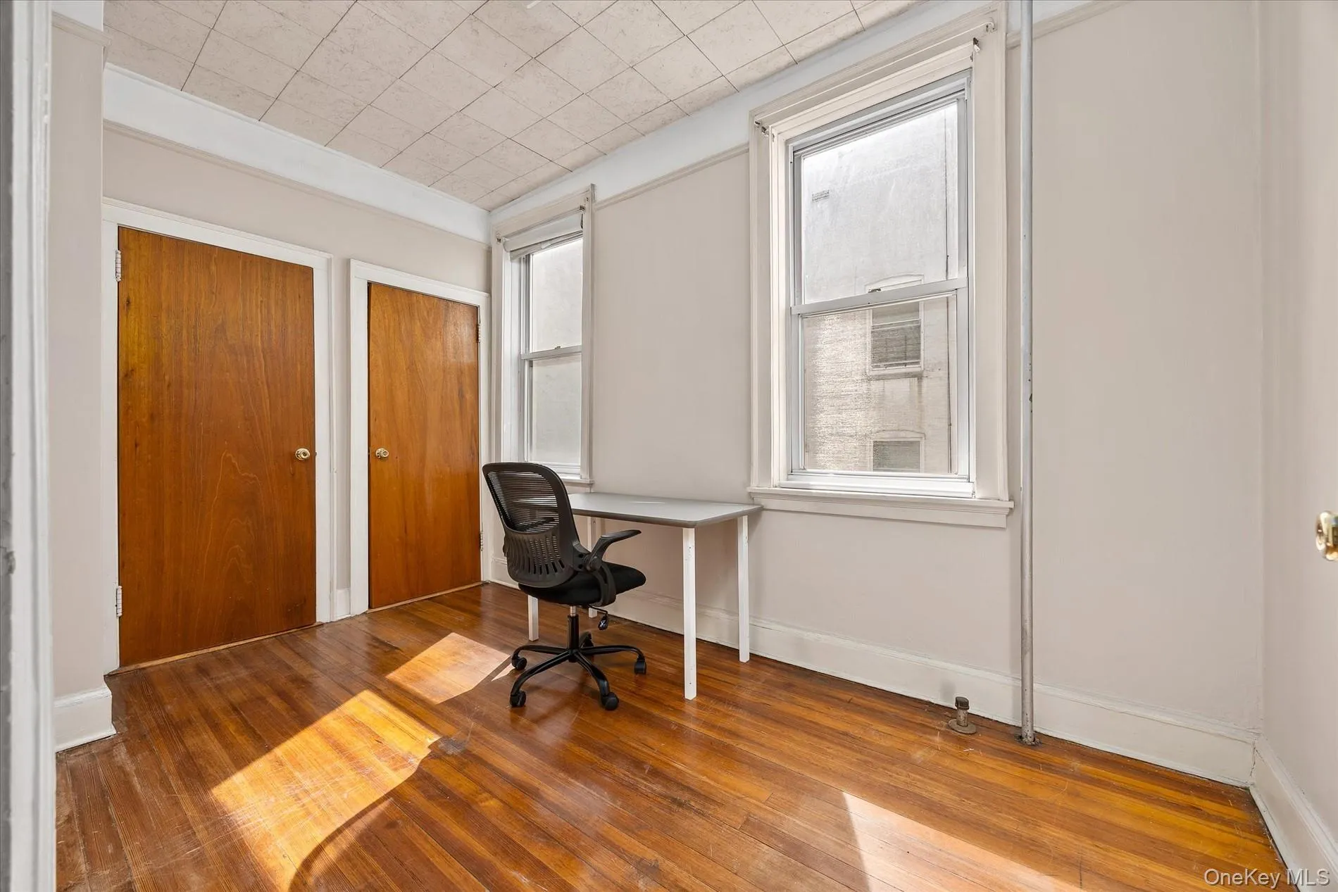 64-09 39 Avenue, New York, NY, 2 Bedrooms Bedrooms, 5 Rooms Rooms,1 BathroomBathrooms,Residential,For Rent,39,0,KEY1009793 64-09 39 Avenue, New York, NY, 2 Bedrooms Bedrooms, 5 Rooms Rooms,1 BathroomBathrooms,Residential,For Rent,39,0,KEY1009793