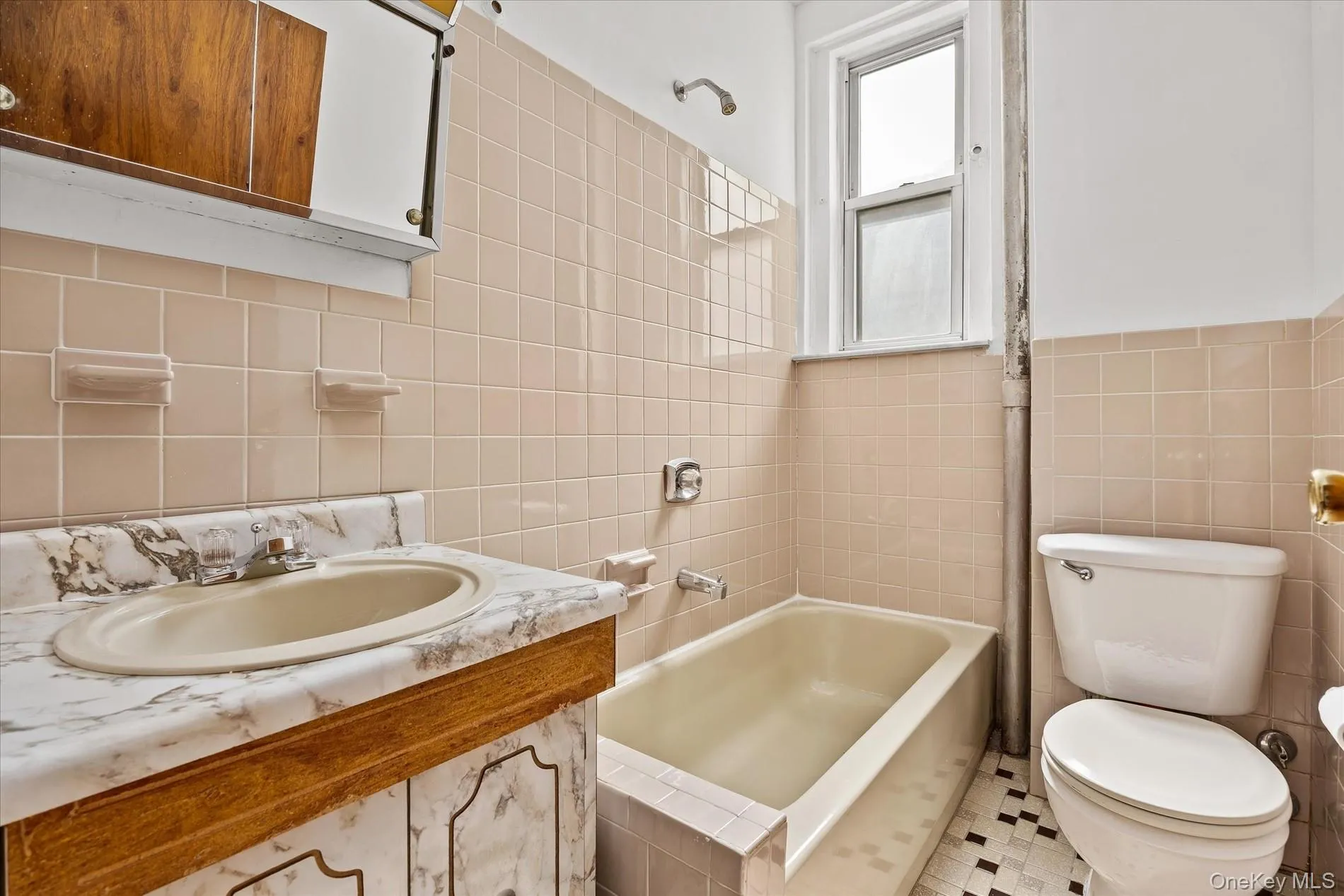 64-09 39 Avenue, New York, NY, 2 Bedrooms Bedrooms, 5 Rooms Rooms,1 BathroomBathrooms,Residential,For Rent,39,0,KEY1009793 64-09 39 Avenue, New York, NY, 2 Bedrooms Bedrooms, 5 Rooms Rooms,1 BathroomBathrooms,Residential,For Rent,39,0,KEY1009793