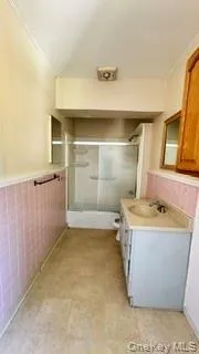 269 Spring Street, Ossining, NY, 1 Bedroom Bedrooms, 3 Rooms Rooms,1 BathroomBathrooms,Residential Lease,For Rent,Spring,0,1009795 269 Spring Street, Ossining, NY, 1 Bedroom Bedrooms, 3 Rooms Rooms,1 BathroomBathrooms,Residential Lease,For Rent,Spring,0,1009795