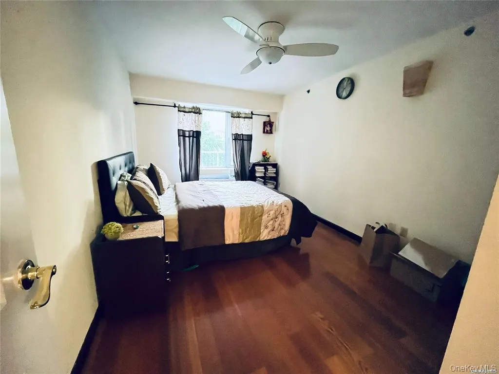 6434 Grand Central Parkway, New York, NY, 2 Bedrooms Bedrooms, 7 Rooms Rooms,2 BathroomsBathrooms,Residential,For Rent,Grand Central,0,1009798 6434 Grand Central Parkway, New York, NY, 2 Bedrooms Bedrooms, 7 Rooms Rooms,2 BathroomsBathrooms,Residential,For Rent,Grand Central,0,1009798