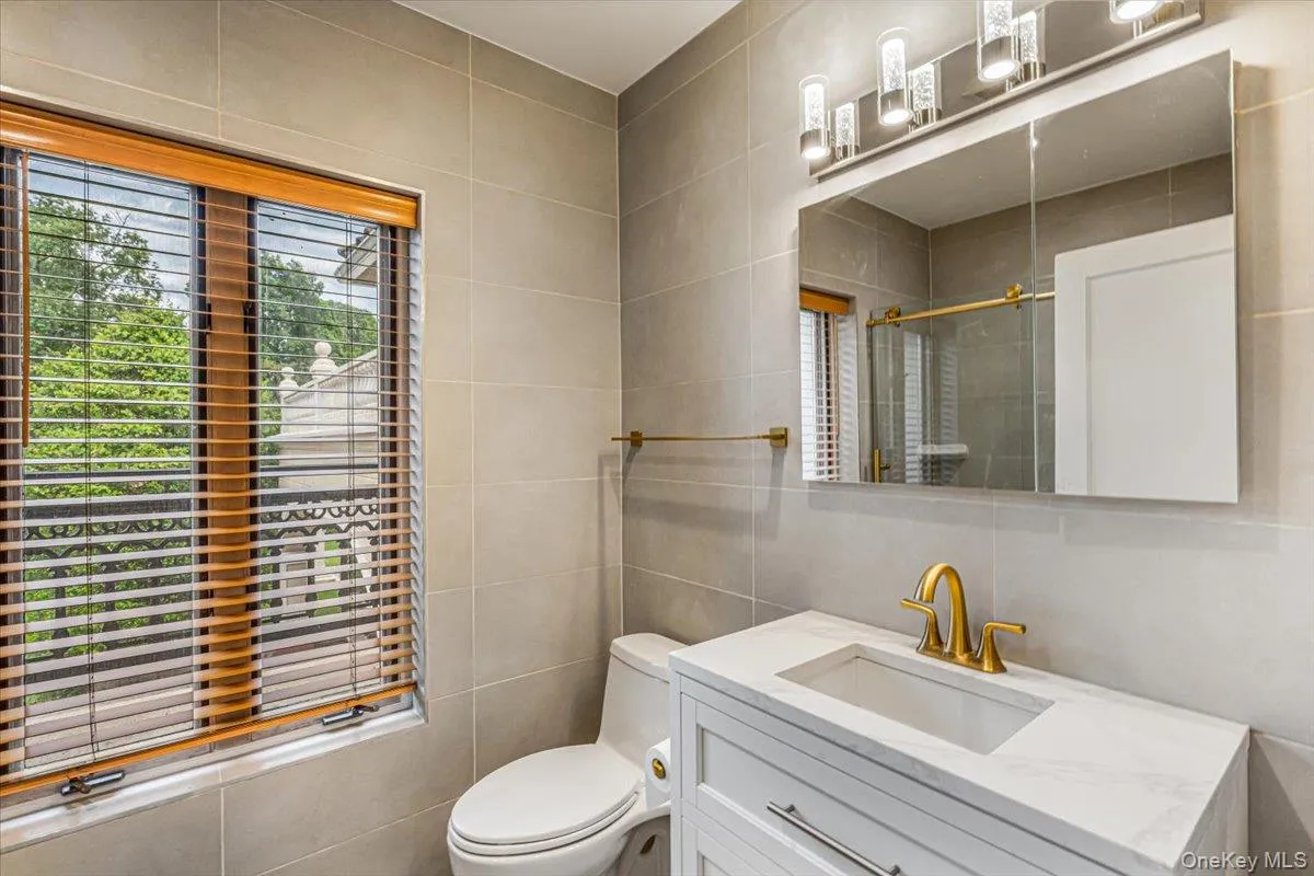952 Cedar Swamp, Oyster Bay, NY, 7 Bedrooms Bedrooms, 12 Rooms Rooms,6 BathroomsBathrooms,Residential,For Rent,Cedar Swamp,0,1009813 952 Cedar Swamp, Oyster Bay, NY, 7 Bedrooms Bedrooms, 12 Rooms Rooms,6 BathroomsBathrooms,Residential,For Rent,Cedar Swamp,0,1009813