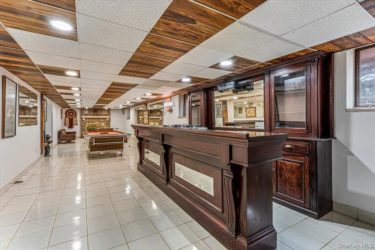 952 Cedar Swamp, Oyster Bay, NY, 7 Bedrooms Bedrooms, 12 Rooms Rooms,6 BathroomsBathrooms,Residential,For Rent,Cedar Swamp,0,1009813 952 Cedar Swamp, Oyster Bay, NY, 7 Bedrooms Bedrooms, 12 Rooms Rooms,6 BathroomsBathrooms,Residential,For Rent,Cedar Swamp,0,1009813