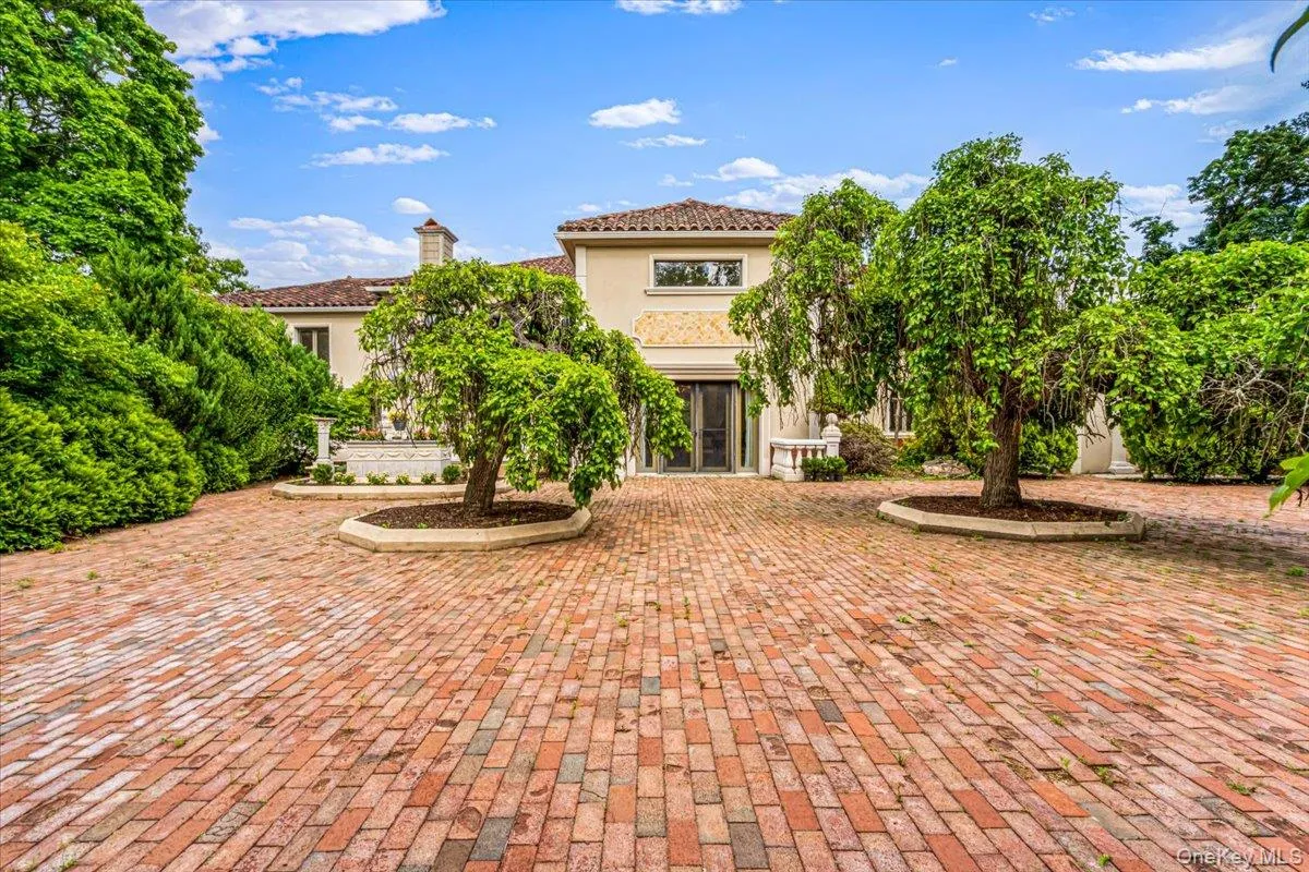 952 Cedar Swamp, Oyster Bay, NY, 7 Bedrooms Bedrooms, 12 Rooms Rooms,6 BathroomsBathrooms,Residential,For Rent,Cedar Swamp,0,1009813 952 Cedar Swamp, Oyster Bay, NY, 7 Bedrooms Bedrooms, 12 Rooms Rooms,6 BathroomsBathrooms,Residential,For Rent,Cedar Swamp,0,1009813