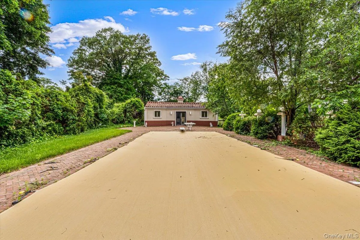 952 Cedar Swamp, Oyster Bay, NY, 7 Bedrooms Bedrooms, 12 Rooms Rooms,6 BathroomsBathrooms,Residential,For Rent,Cedar Swamp,0,1009813 952 Cedar Swamp, Oyster Bay, NY, 7 Bedrooms Bedrooms, 12 Rooms Rooms,6 BathroomsBathrooms,Residential,For Rent,Cedar Swamp,0,1009813