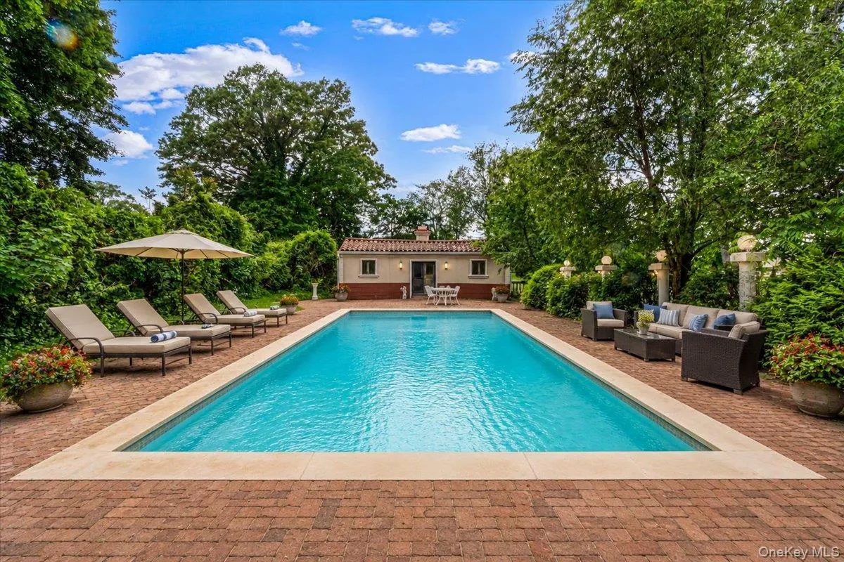 952 Cedar Swamp, Oyster Bay, NY, 7 Bedrooms Bedrooms, 12 Rooms Rooms,6 BathroomsBathrooms,Residential,For Rent,Cedar Swamp,0,1009813 952 Cedar Swamp, Oyster Bay, NY, 7 Bedrooms Bedrooms, 12 Rooms Rooms,6 BathroomsBathrooms,Residential,For Rent,Cedar Swamp,0,1009813