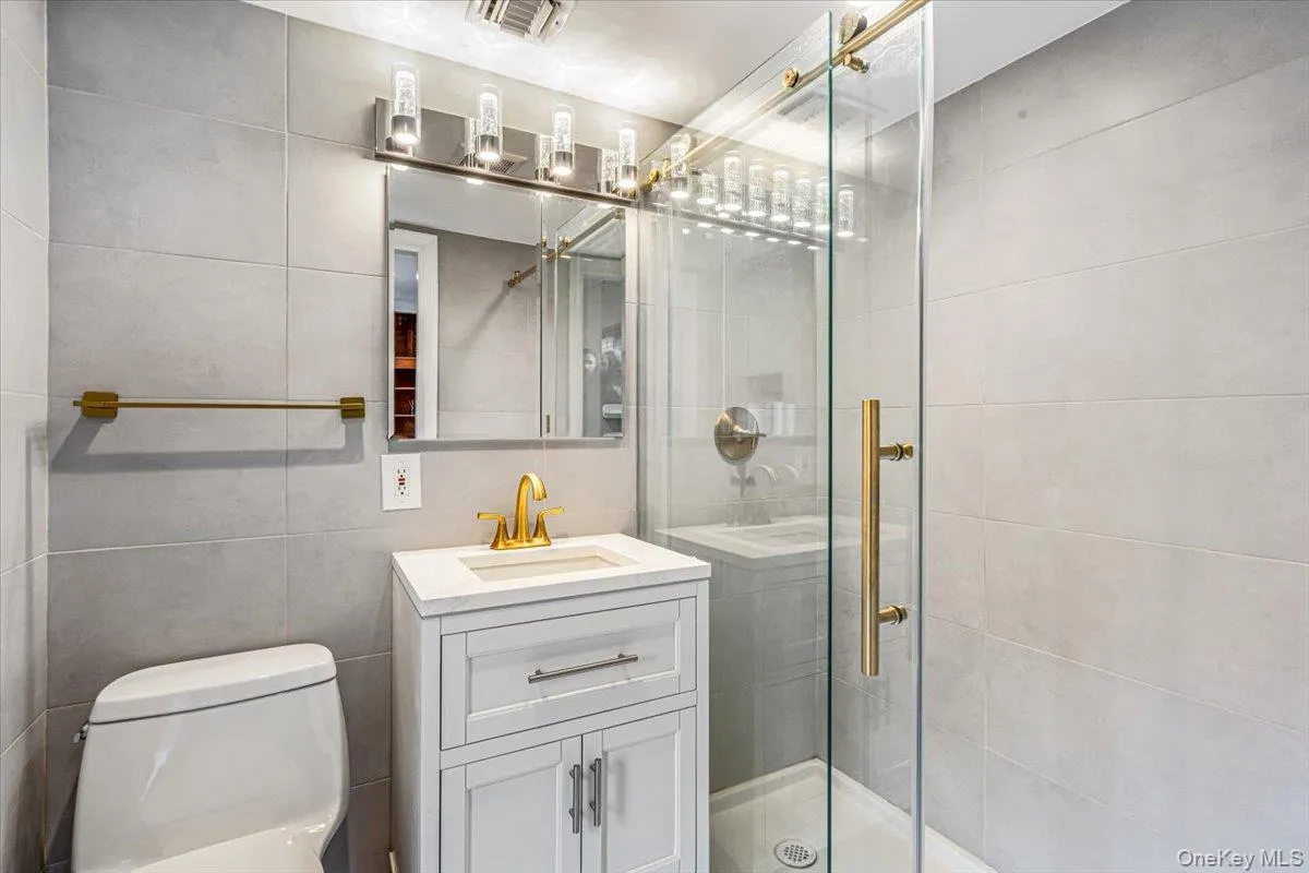 952 Cedar Swamp, Oyster Bay, NY, 7 Bedrooms Bedrooms, 12 Rooms Rooms,6 BathroomsBathrooms,Residential,For Rent,Cedar Swamp,0,1009813 952 Cedar Swamp, Oyster Bay, NY, 7 Bedrooms Bedrooms, 12 Rooms Rooms,6 BathroomsBathrooms,Residential,For Rent,Cedar Swamp,0,1009813